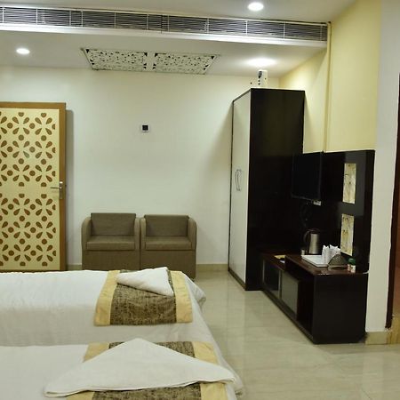 Hotel Sarweshwary Varanasi Exterior photo