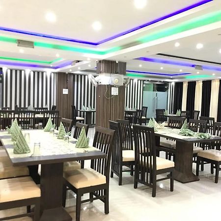 Hotel Sarweshwary Varanasi Exterior photo
